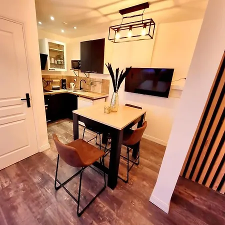 Le Bartayres 1 T3 En Souplex, Terrasse, 아파트