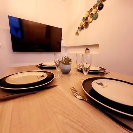 Le Bartayres 1 T3 En Souplex, Terrasse, Apartment Lourdes