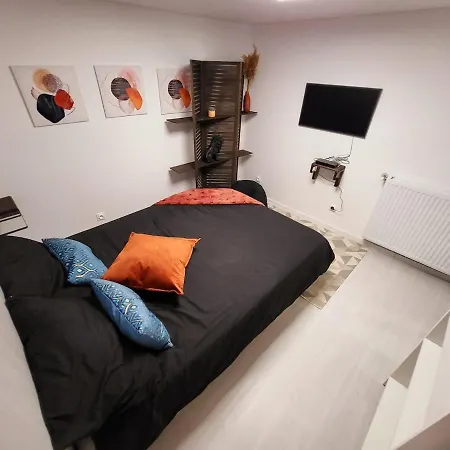 Le Bartayres 1 T3 En Souplex, Terrasse, Appartement