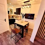 Le Bartayres 1 T3 En Souplex, Terrasse, Apartamento